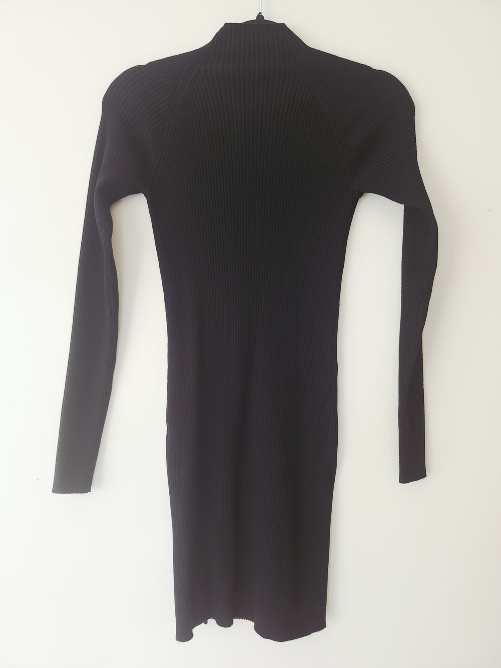 ARITZIA WILFRED Black Ribbed Long-Sleeve Bodycon Dress - Picture 9 of 10